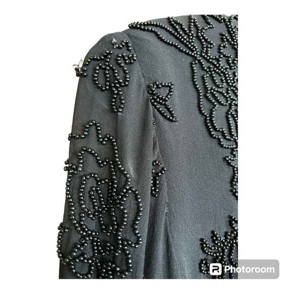 Madison Gray Silk Beaded Top Size 6 - Elegant & Detailed, Good Condition - Picture 8 of 9